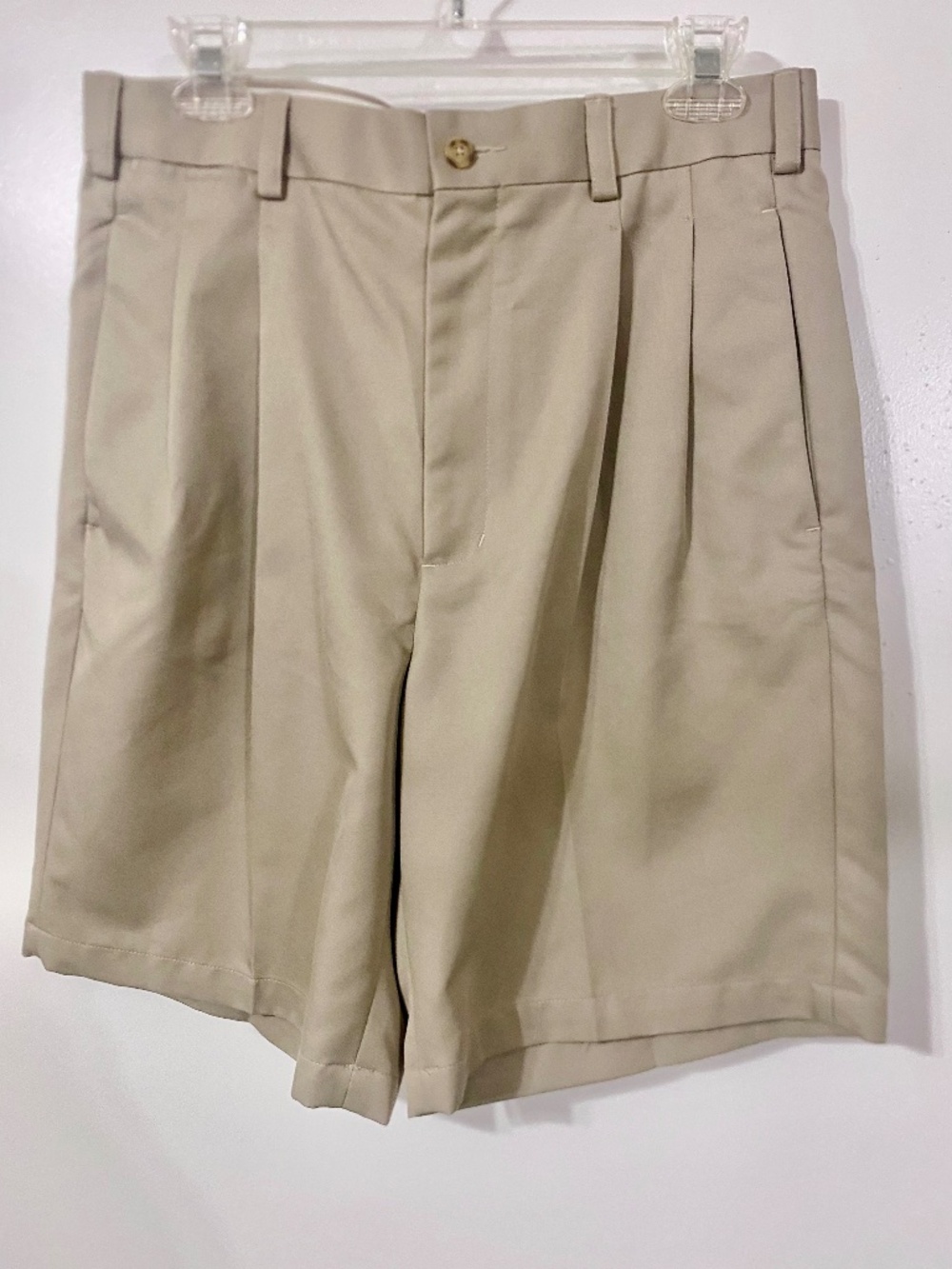 GRAND SLAM MENS CASUAL POLYESTER SHORTS 32"W KHAKI PLEATED FRONT